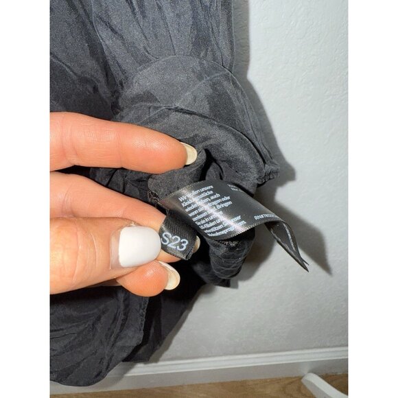 Eileen Fisher 100% Silk Tiered Dress Size Medium Sleeveless Black Sleeveless 1B - Picture 8 of 11